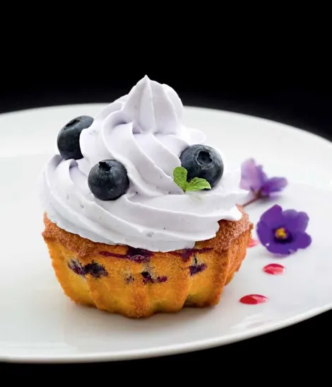 Капкейки с йогуртом и голубикой